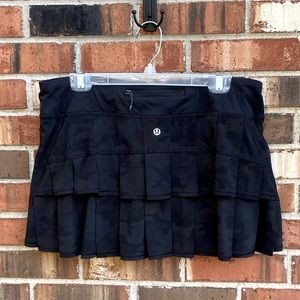 Lululemon Pace Setter skirt in dark camo